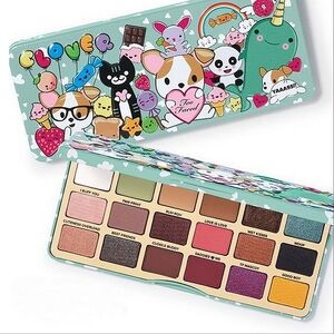 Too Faced Clover A Girl's Best Friend Eyeshadow Palette BNWT.